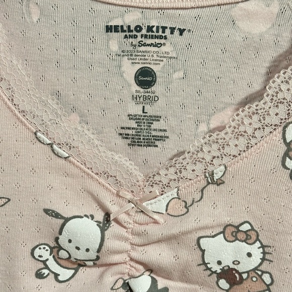 Hello Kitty Pink Top - Picture 5 of 8